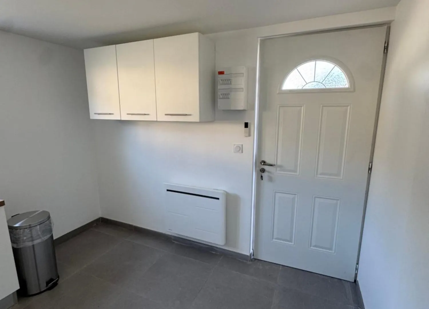 Grand T2 Renove Coeur De St-Priest Avec Parking Apartment Saint-Priest  0*, Saint-Priest (Rhone) France