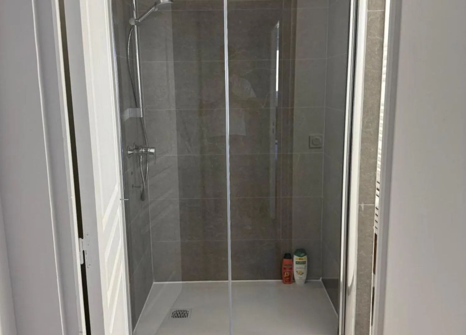 Grand T2 Renove Coeur De St-Priest Avec Parking Apartment Saint-Priest