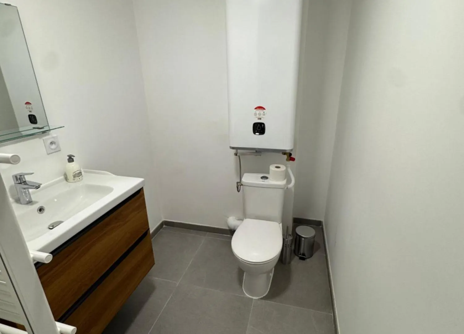 Grand T2 Renove Coeur De St-Priest Avec Parking Apartment Saint-Priest   Saint-Priest (Rhone)