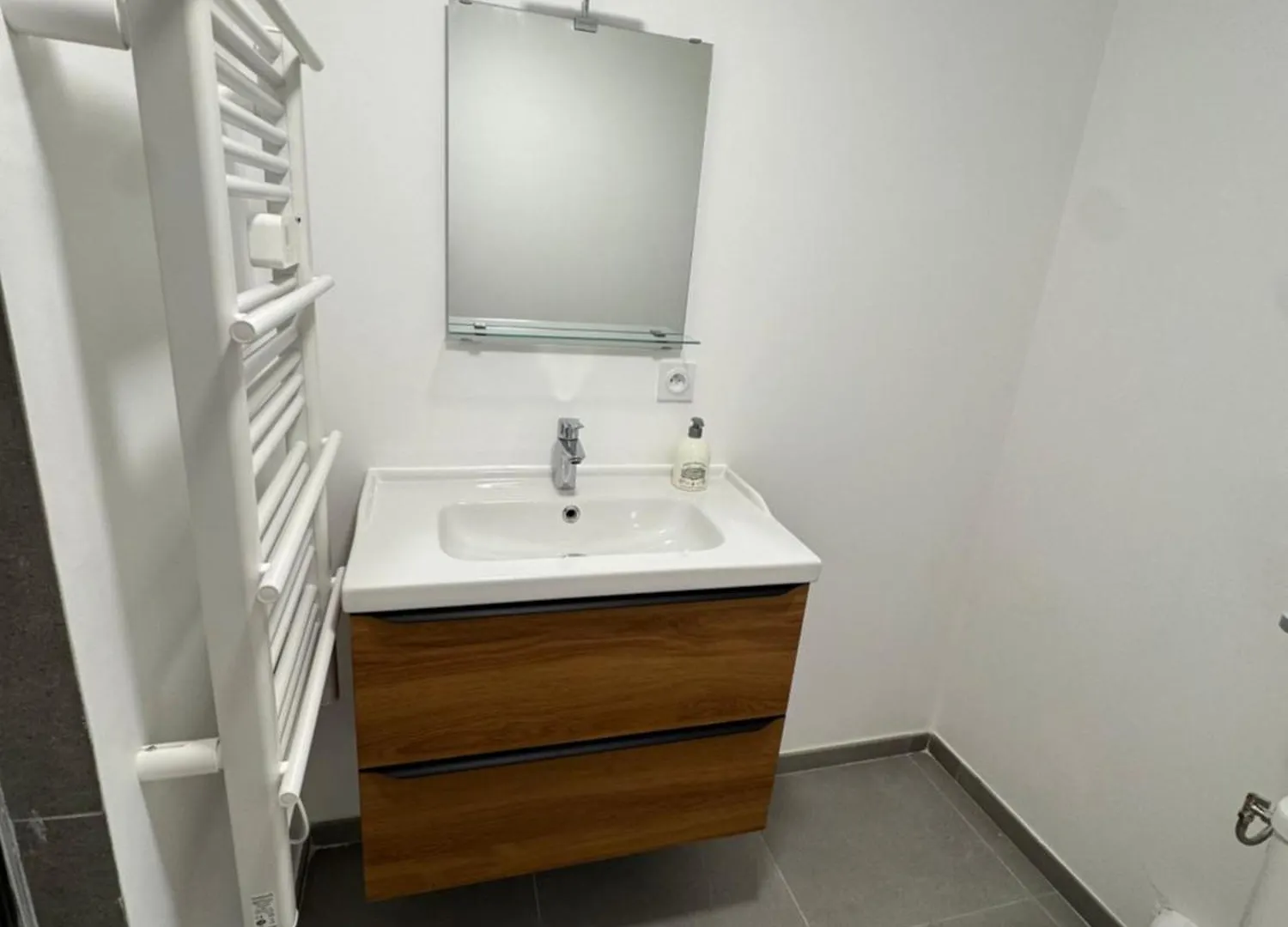 Grand T2 Renove Coeur De St-Priest Avec Parking Apartment Saint-Priest  0*, Saint-Priest (Rhone) France